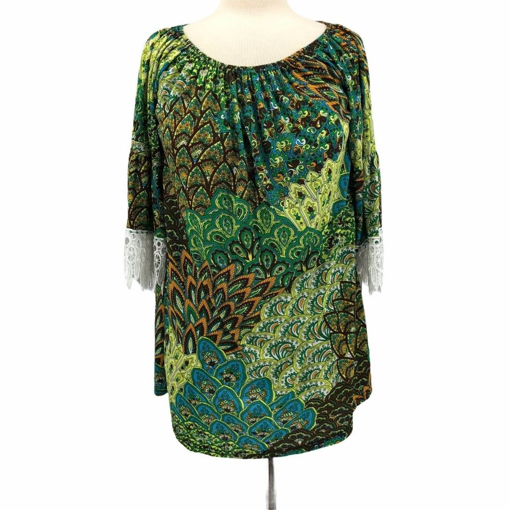 Win Win Peacock Half Sleeve Lace Trim Knit Tunic